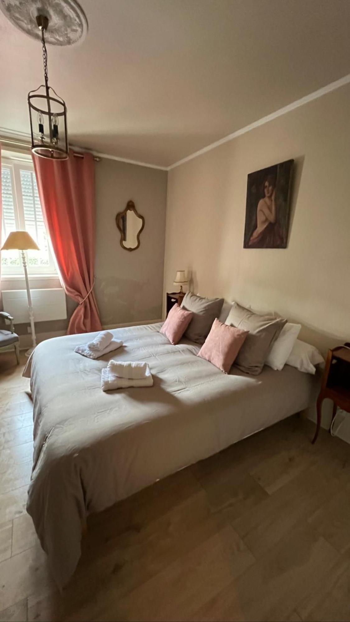 L'Escale Chambres Et Table D'Hotes Verdun-sur-le-Doubs Екстериор снимка